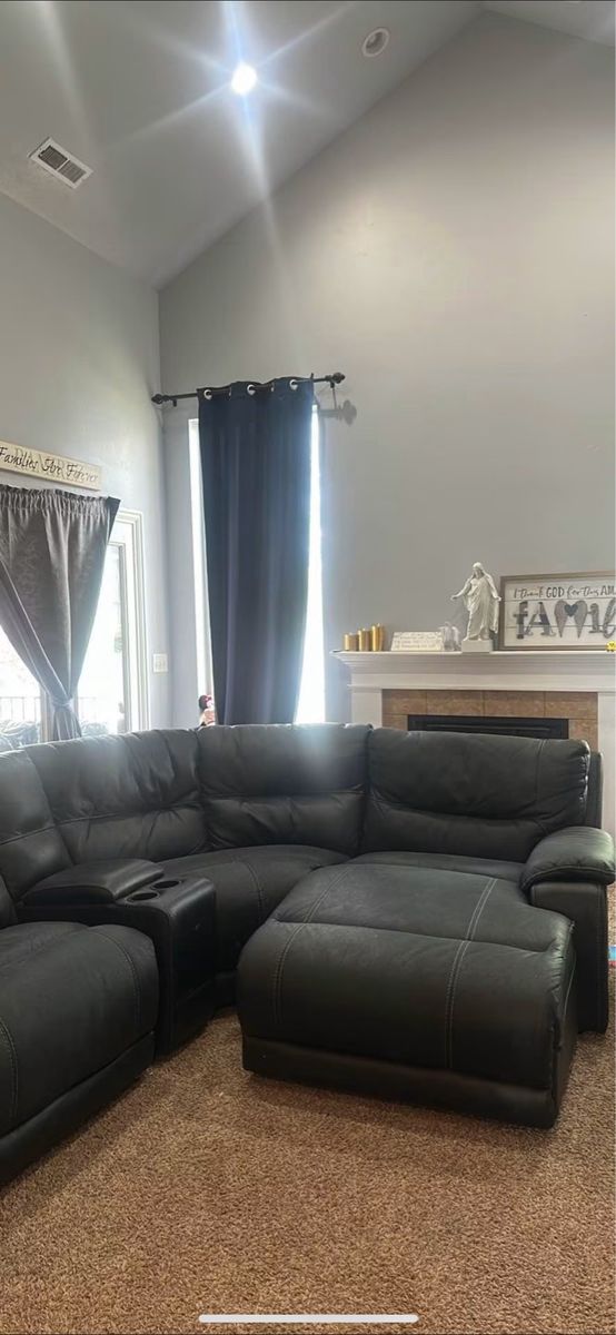 Main image 12