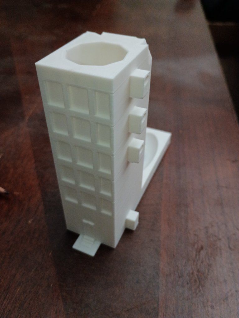 Main image 3