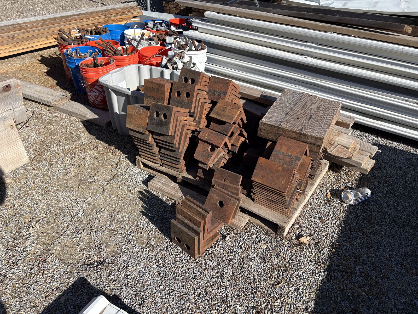 Main image 3