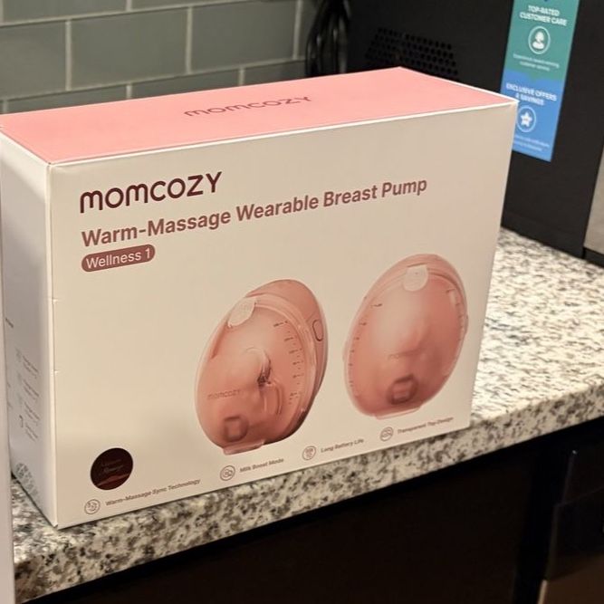 Momcozy W1 breast pumps
