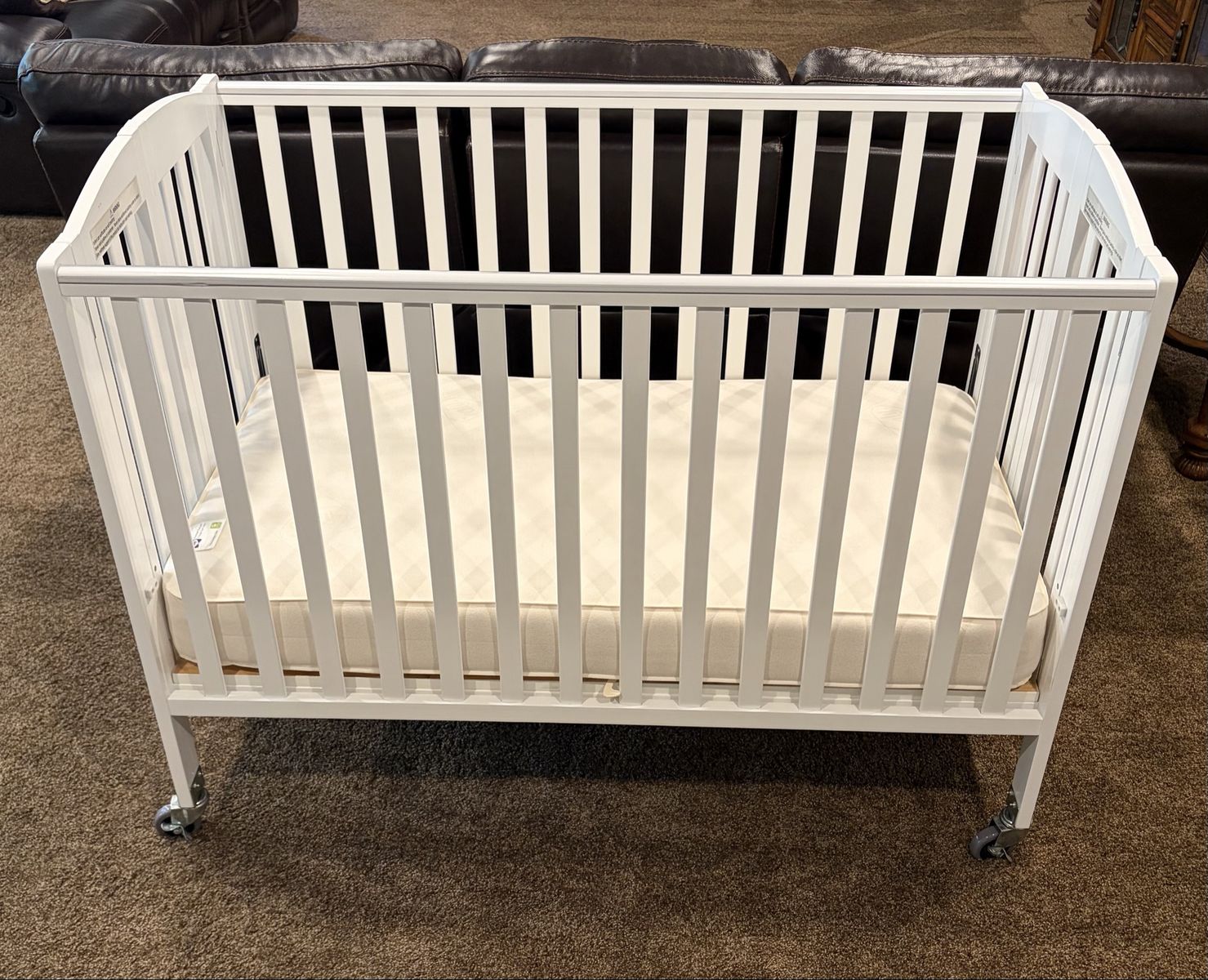 White Portable Folding Wooden Baby Crib with Mattress and Caster Wheels