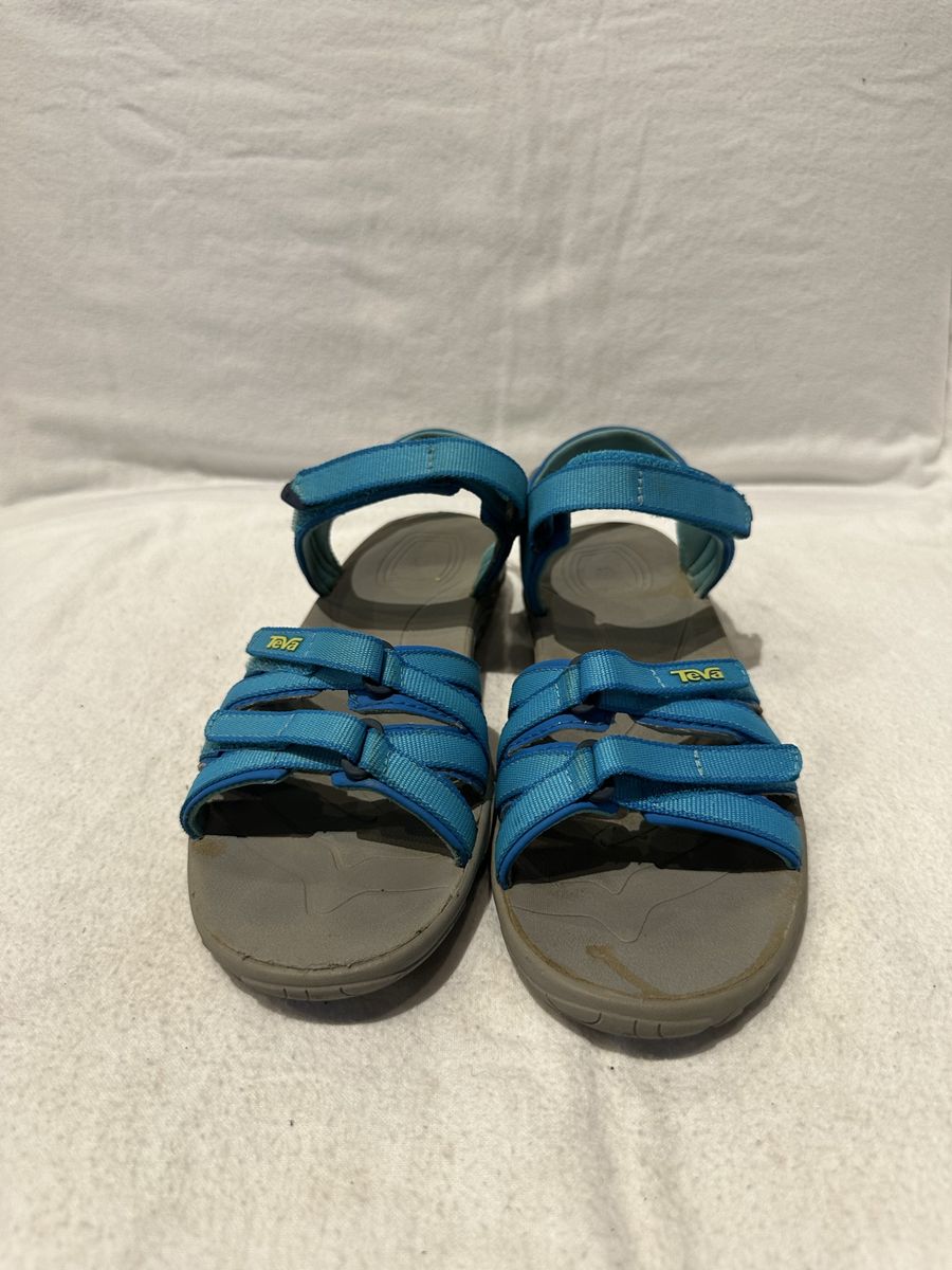 Teva youth size 6 beach, blue sports sandals
