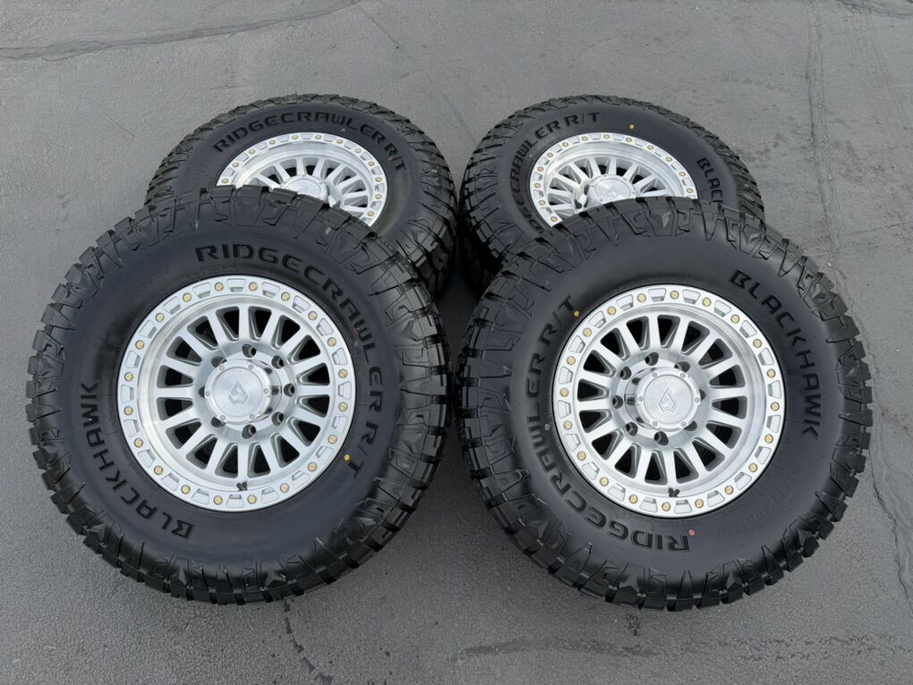 New 35x12.50r17 RT Silver Arena 8x170 Ford F350 8