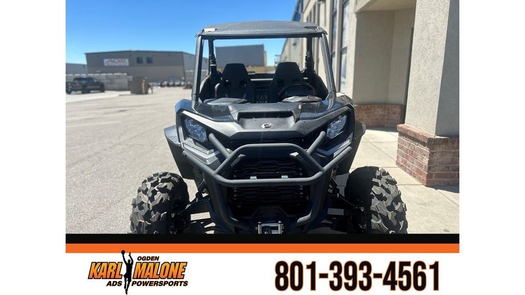 2024 Can-Am Commander XT 1000R Triple Black - B026
