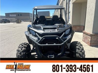 2024 Can-Am Commander XT 1000R Triple Black - B026