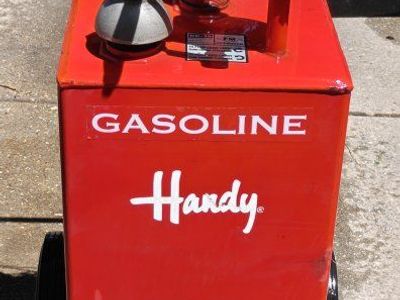 Handy GC-30 Gasoline Caddy Portable Fuel Tank with Pump and Wheels, Red, Used
