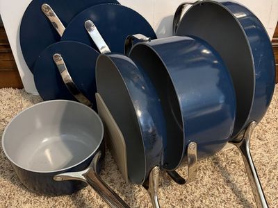Caraway Ceramic Nonstick Cookware Set - Navy Blue, 7-Piece with Storage