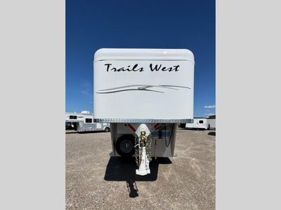 New 2026 Trails West Classic 3 Horse GN Overnighter