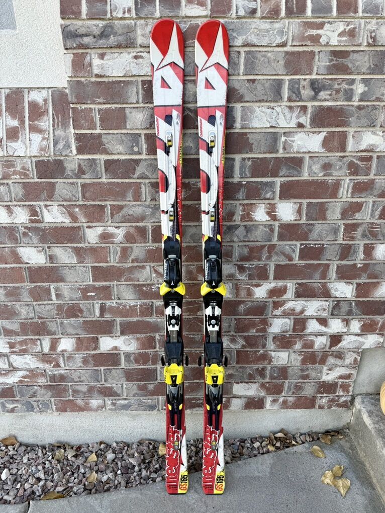 165 CM Atomic Redster GS Skis W/ Bindings
