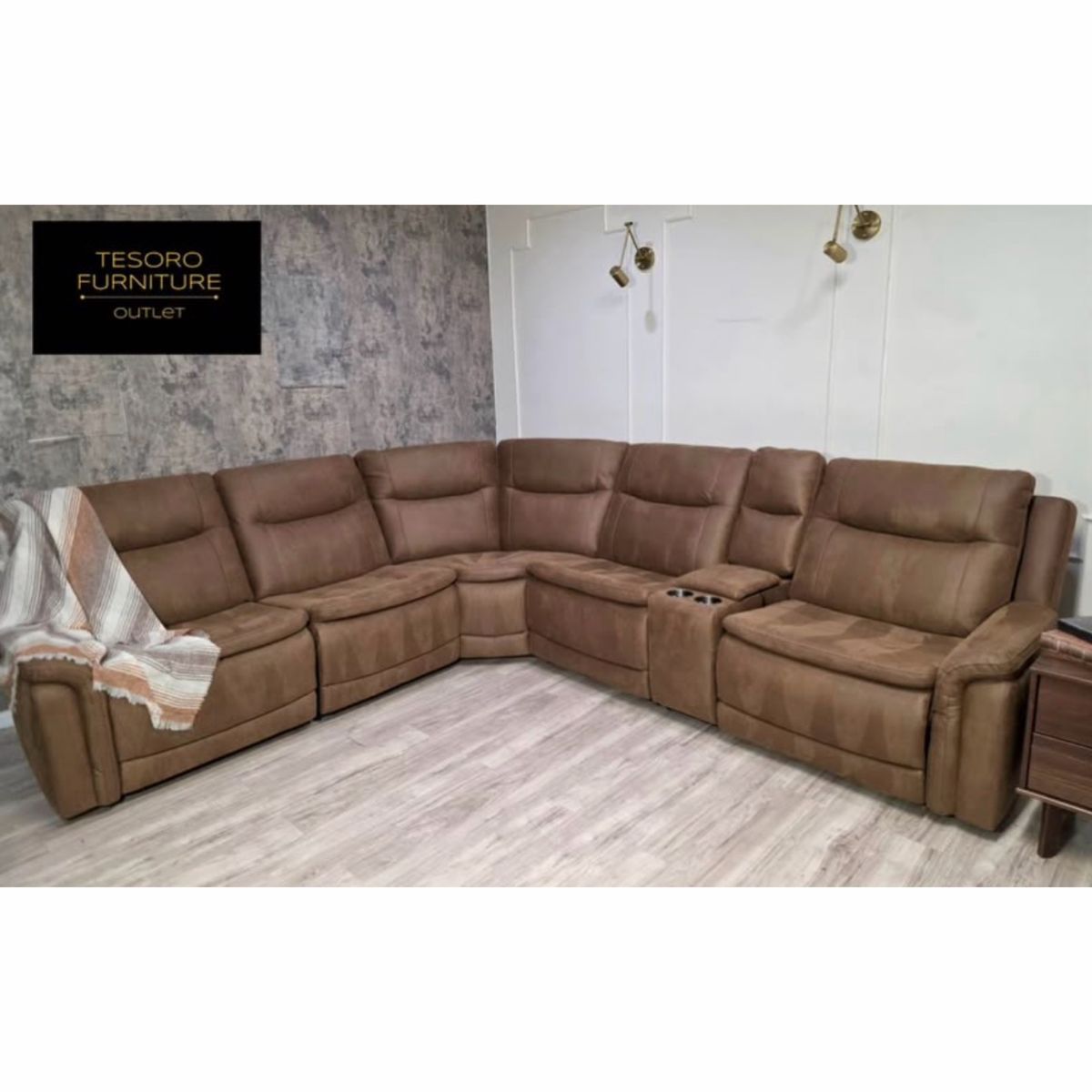 SIMMS UPHOLSTERED RECLINER SECTIONAL WE OFFER DELIVERY 