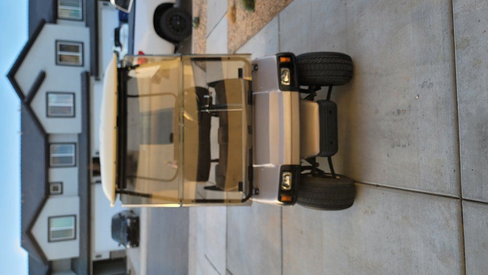 2000 Clubcar $2400 obo