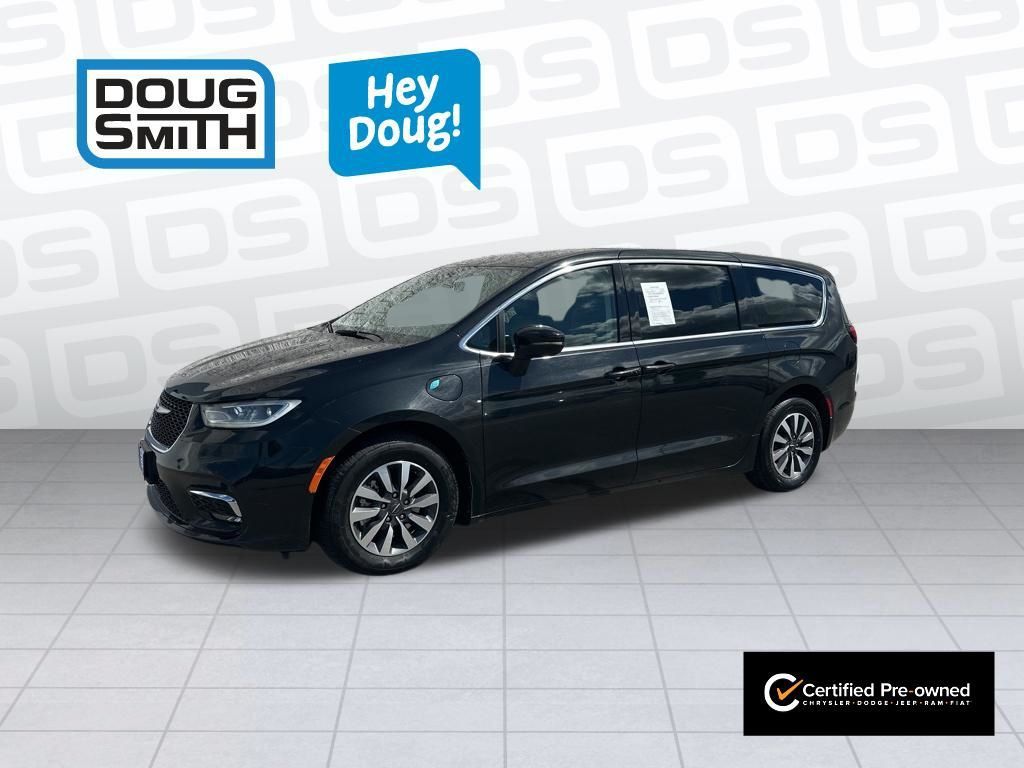 2023 Chrysler Pacifica Plug-In Hybrid Touring L