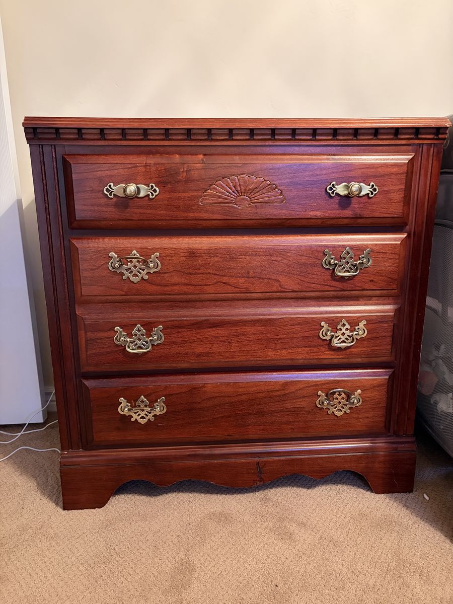 Dresser