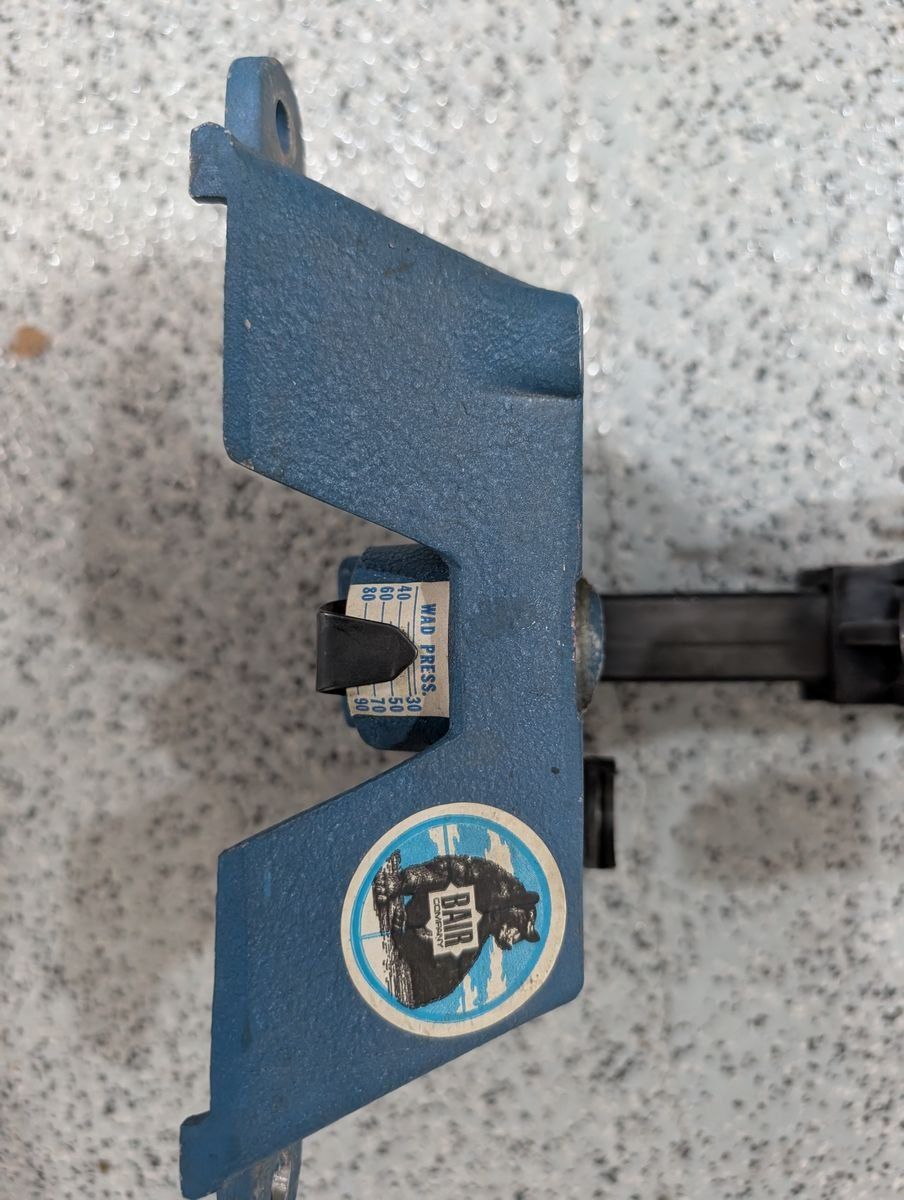 Bair 12 guage shotgun reloading press