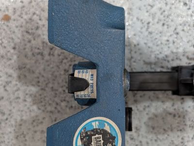 Bair 12 guage shotgun reloading press