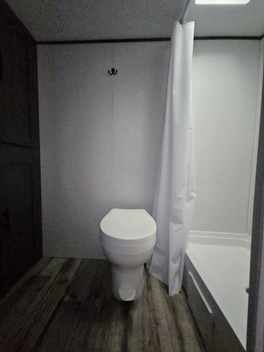 Main image 13