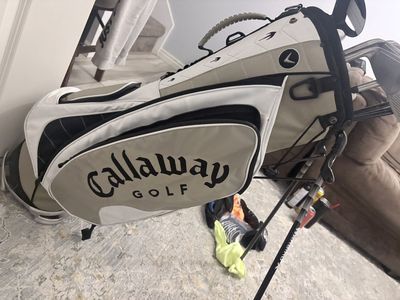 Callaway Golf Stand bag with New set of Clubs These have never been used. Pro Golf clubs