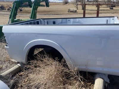 OEM 2022 RAM 2500 Laramie Crew Cab 8’ Truck Bed White with Chrome Bumper