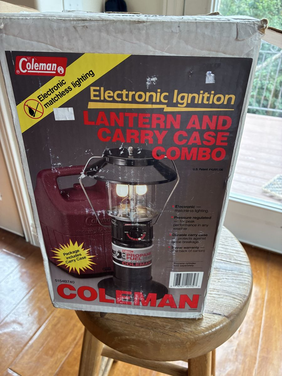 Coleman 5154B740 Electronic Ignition Lantern & Carry Case Combo Propane Fuel