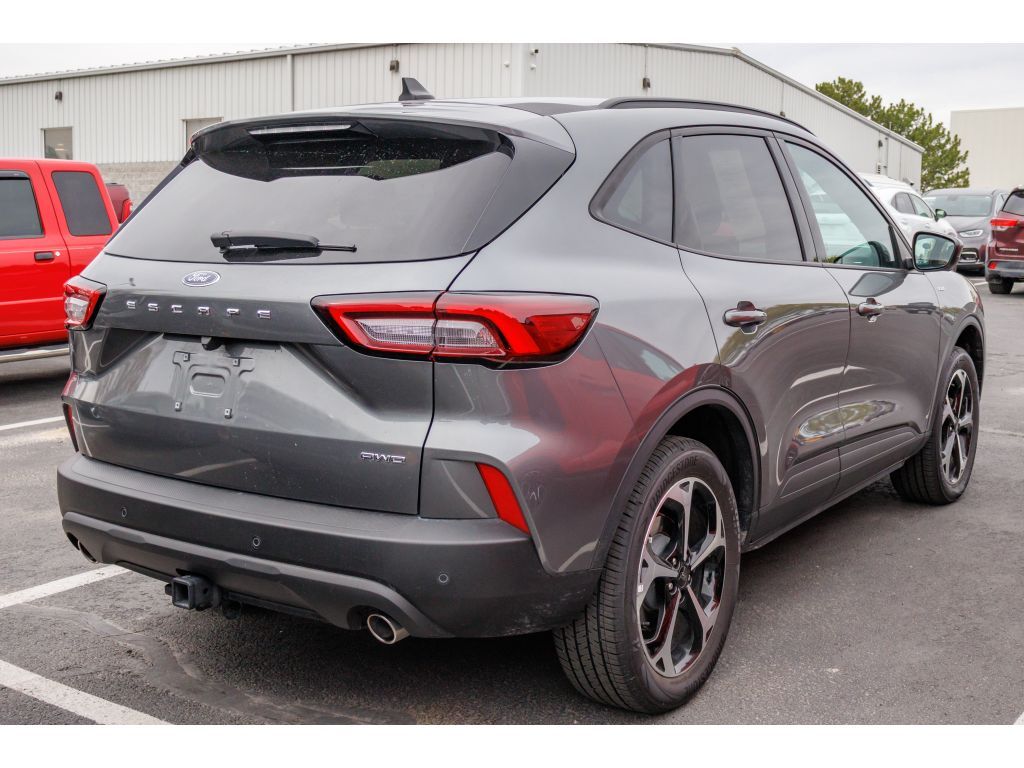 2025 Ford Escape ST-Line Select