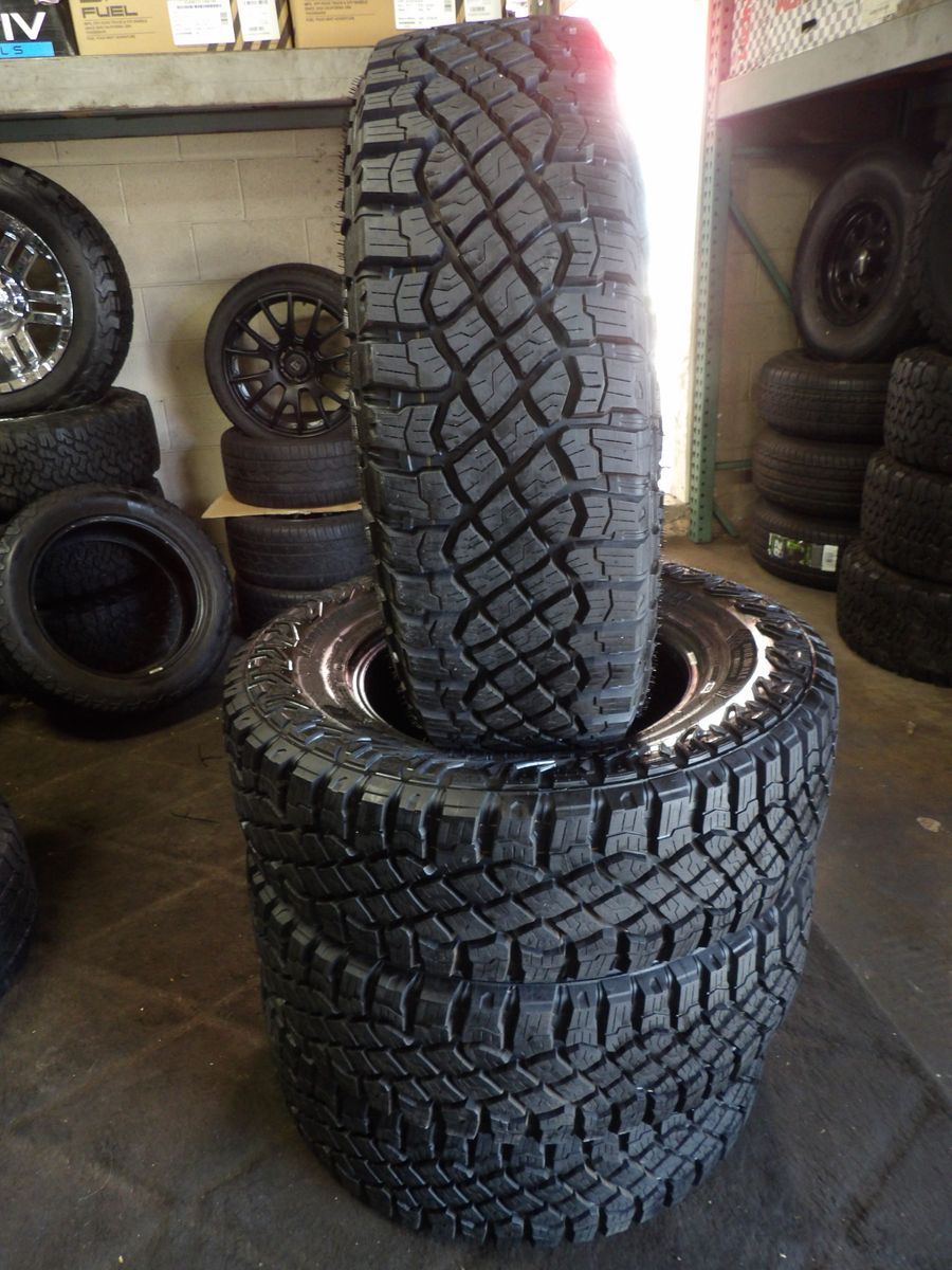 275/70R18 GOODYEAR WRANGLER DURAWALL SET OF TAKE OFFS TIRES