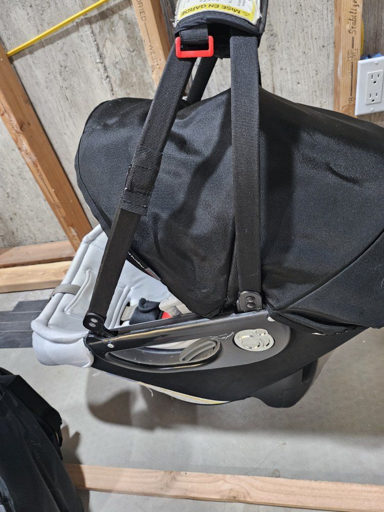 Orbit Baby Stroller System with Infant Car Seat, travel bag and two car seat bases - Used.
