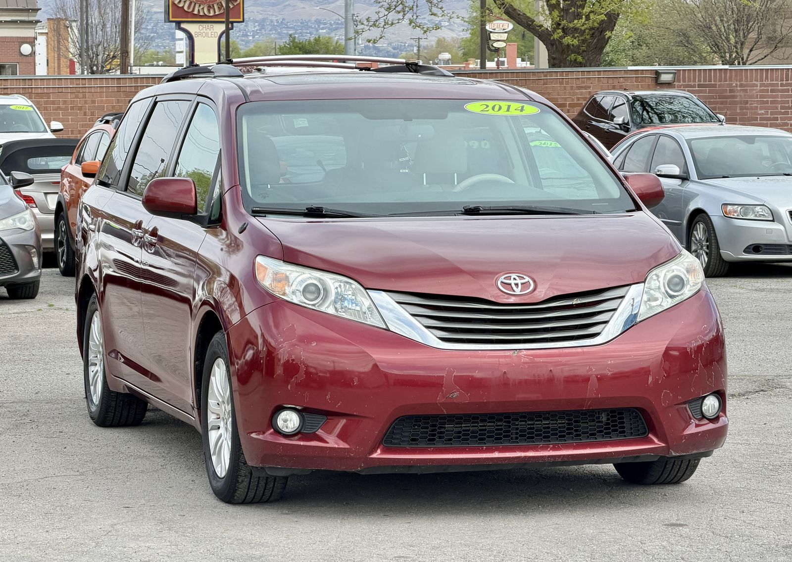 2014 Toyota Sienna XLE 8-Passenger