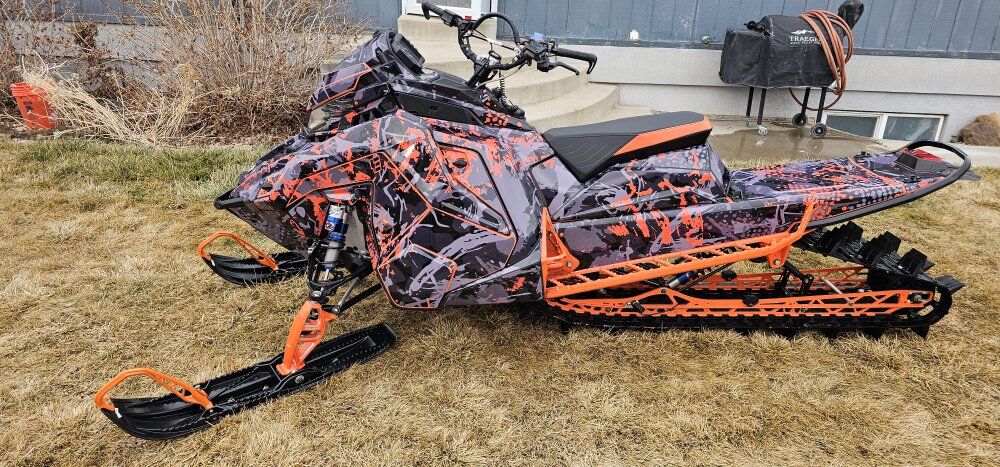 2022 Polaris Patriot Boost Slash,khaos 155 7s scre