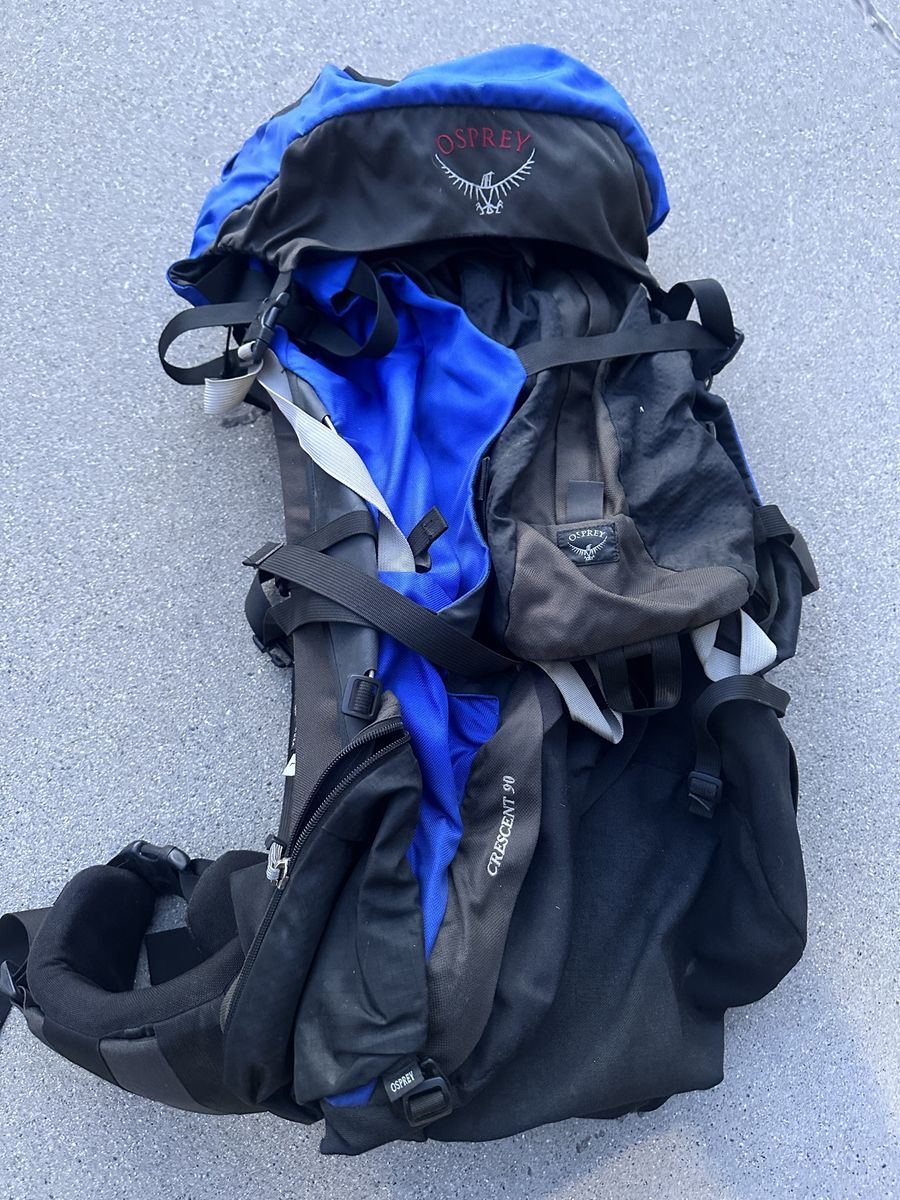 Osprey Crescent 90 Backpack - Black/Blue Hiking & Camping Gear, Adjustable Fit