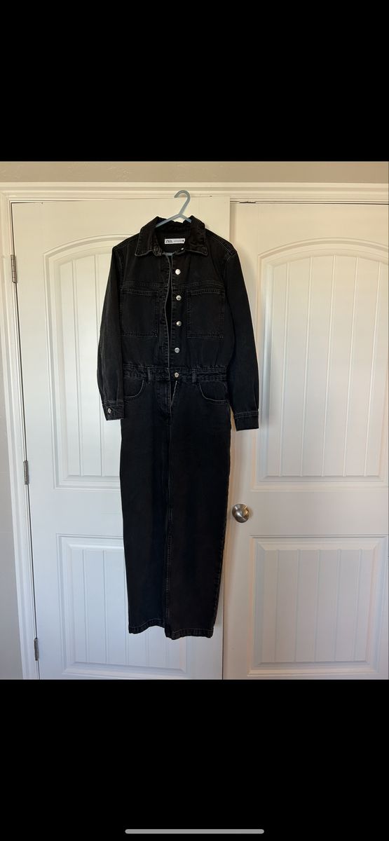 Zara Black Denim Long Sleeve Collared Jumpsuit Womens (Size Medium)