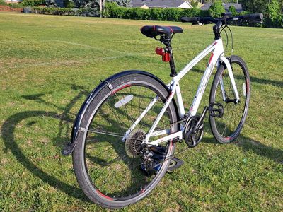 Fuji Absolute 2.1 Women's Commuter Bike