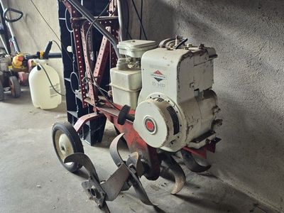 Briggs & Stratton tiller