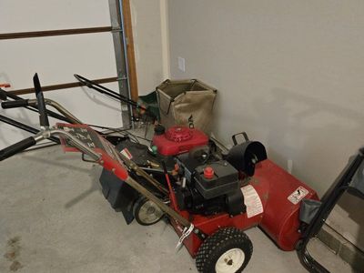 Craftsman 26" Two-Stage Snow Blower - Model 881.189560 - Powerful 7.5 HP Engine