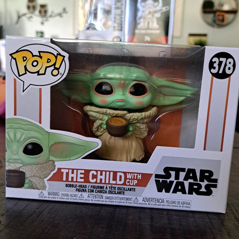 Funko Pop! Star Wars The Child with cup (Grogu)