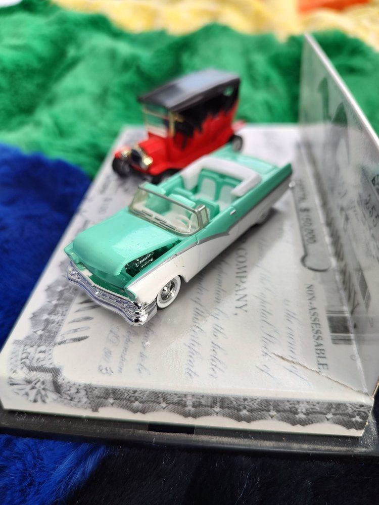 Ford Motor Company "The Fabulous Fords" Die-Cast Set - Model T & Fairlane Convertibles