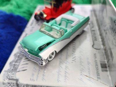 Ford Motor Company "The Fabulous Fords" Die-Cast Set - Model T & Fairlane Convertibles