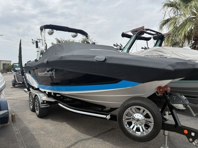 2017 MasterCraft X23