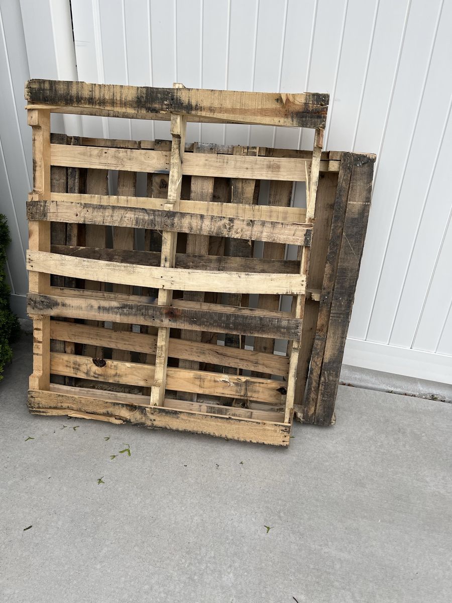 Wood pallets