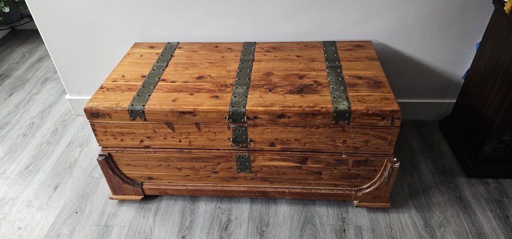 Vintage Solid Wood Chest/Trunk