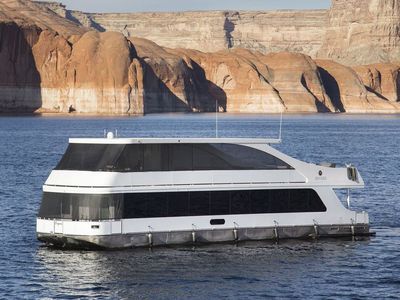 2018 Adonia 75' x 18' Week 15 - Escapade Houseboat at Antelope Point Marina - Labor Day 2026, 27,28