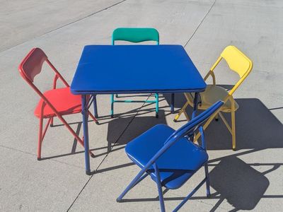 Kids Folding Table and Chair Set – 4 Chairs – Great Condition