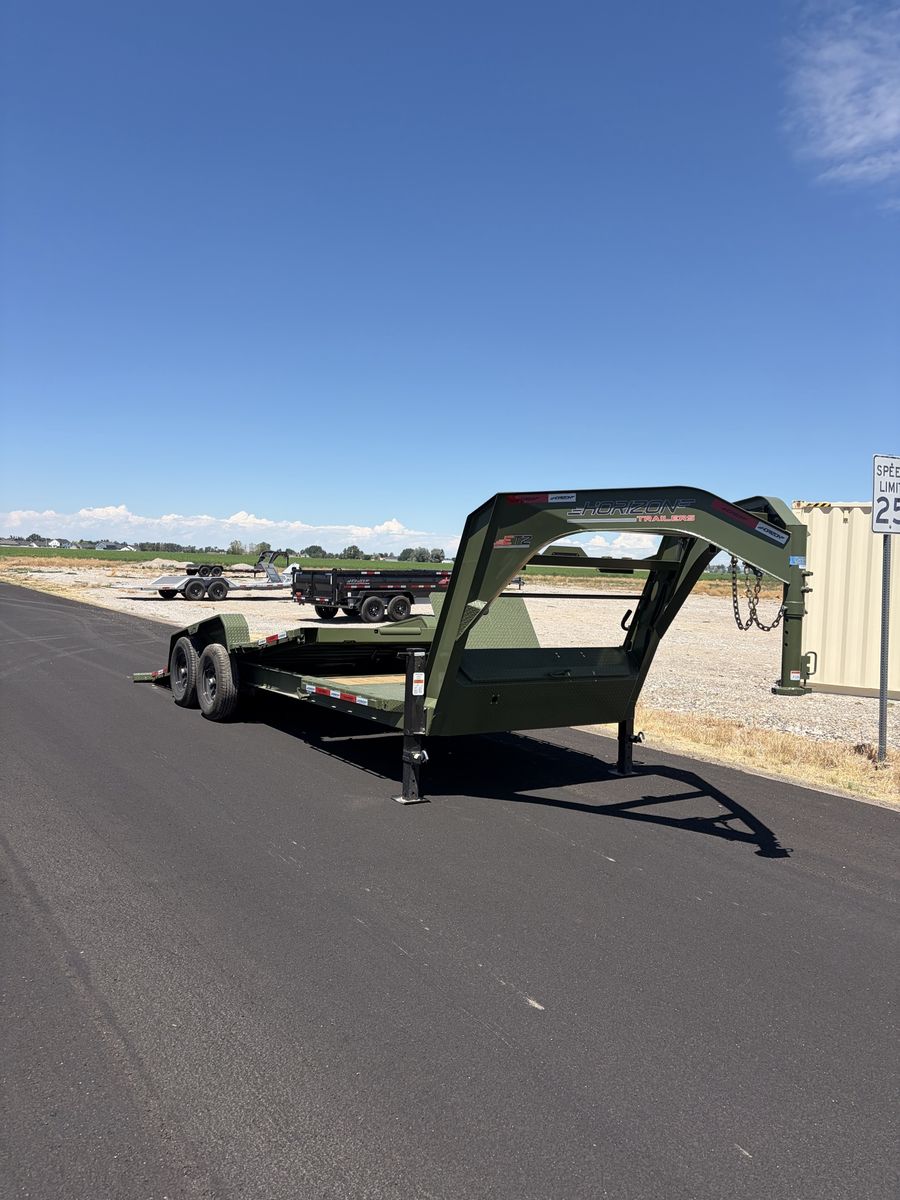 New Horizon Gooseneck Tilt Deck Trailer