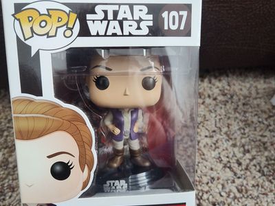 General leia Funko pop star wars (107)