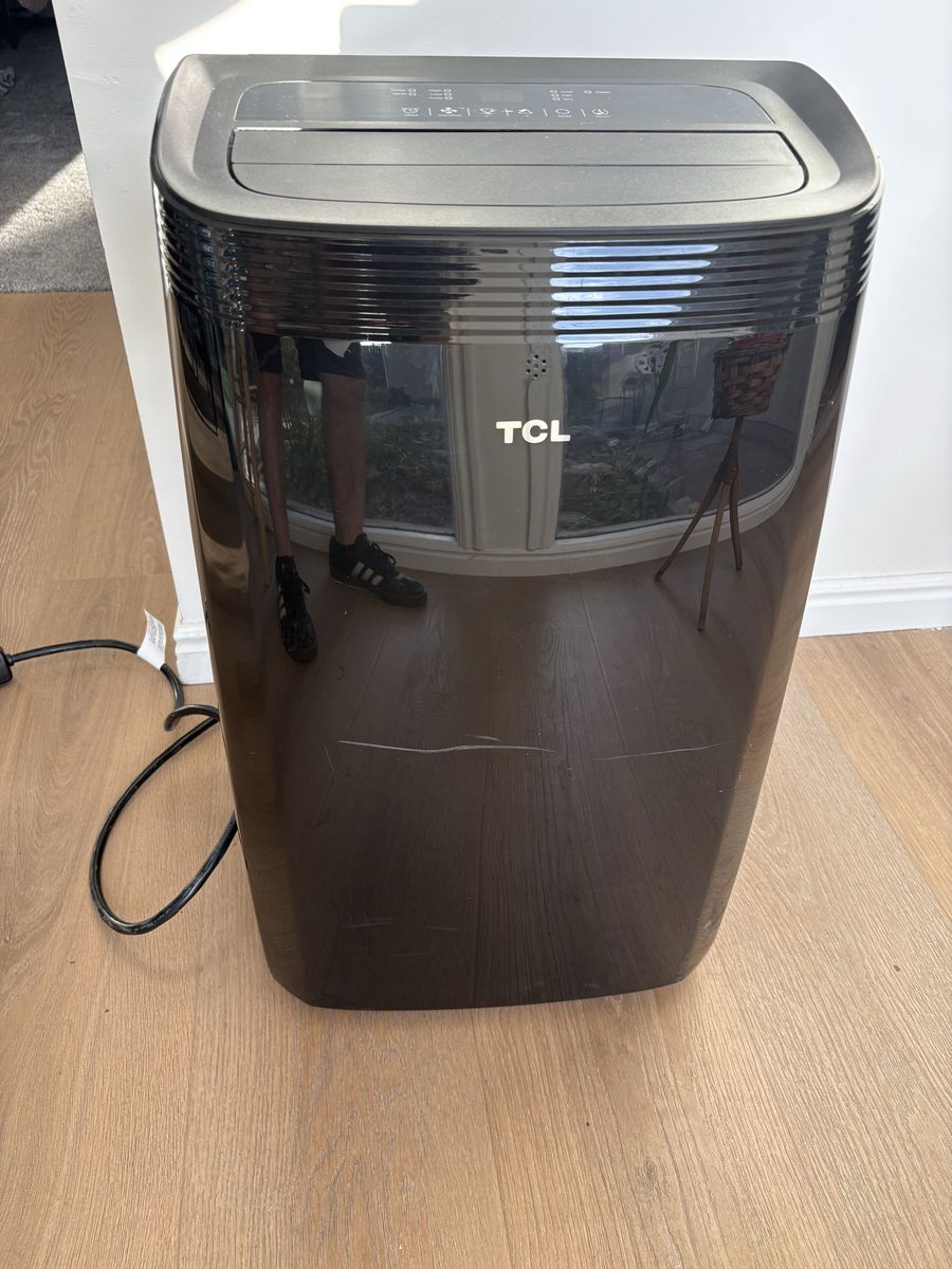 TCL Air Conditioner AC 8150 btu stand up unit