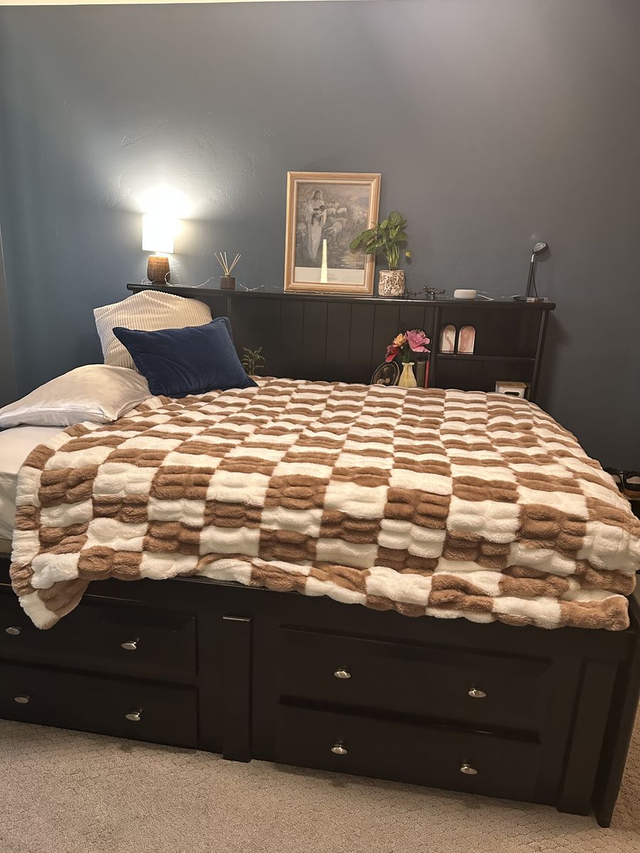 Full sized contemporary storage bed