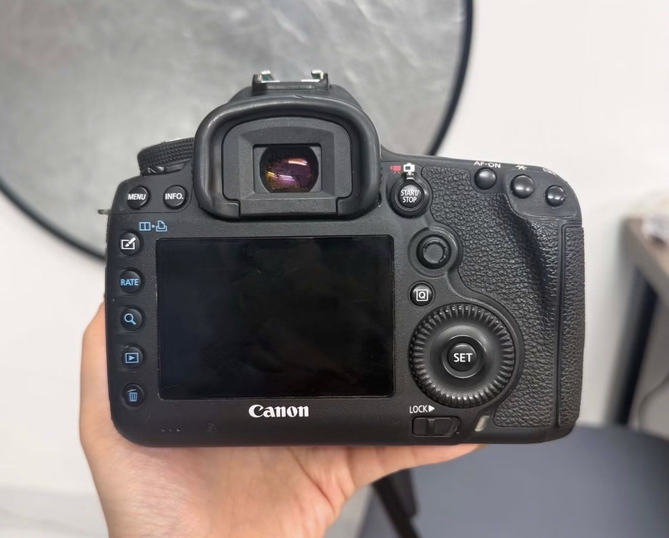 5d iv , 70-200 iii 2.8 L 