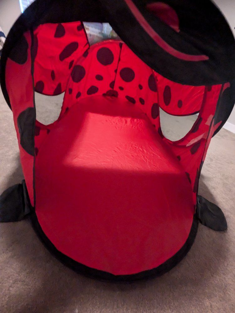 Red Ladybug Pop-Up Play Tent - Kids' Indoor/Outdoor Play Tunnel