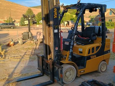 2020 Yale Propane Forklift — Runs Great, Side Shift/Fork Positioner
