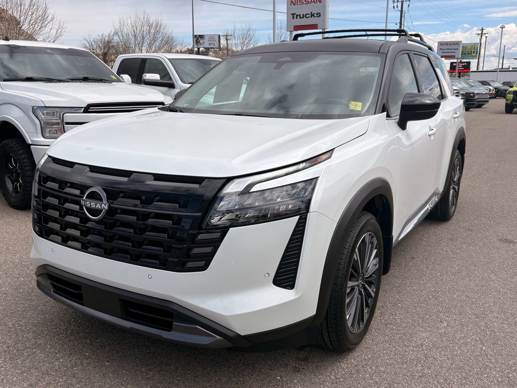 2026 Nissan Pathfinder Platinum