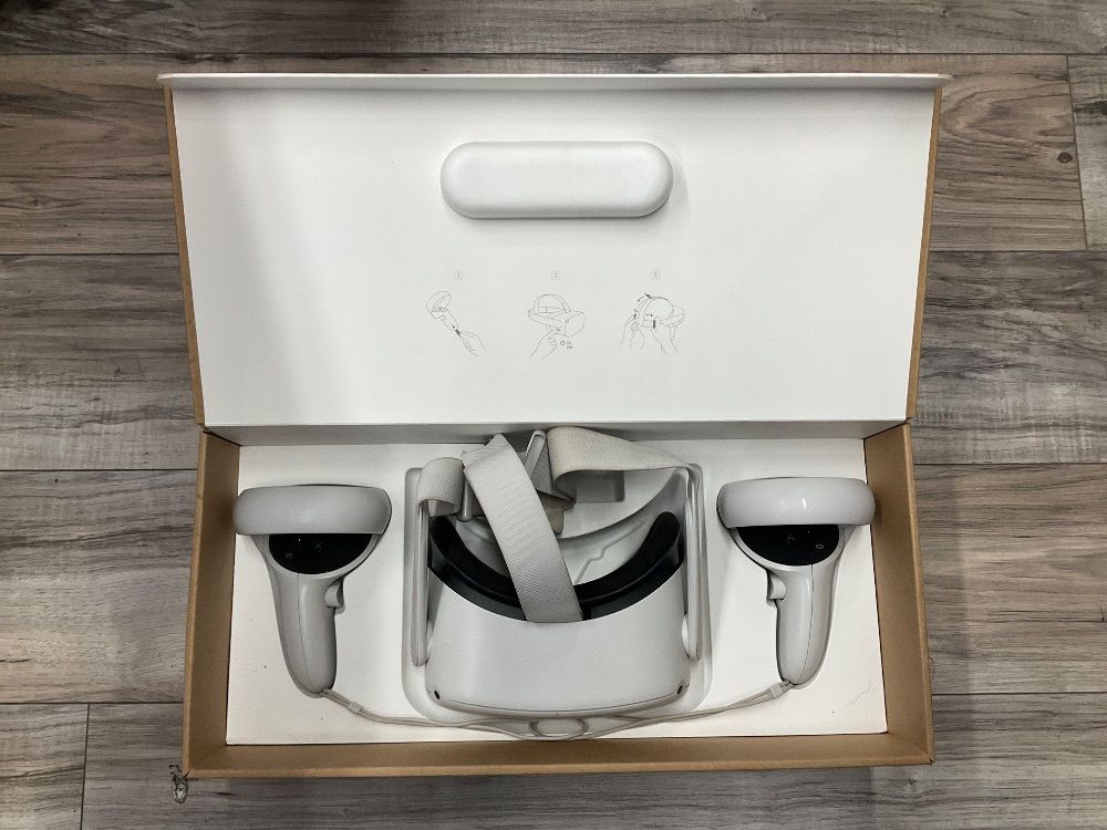 META KW49CM QUEST 2 VR HEADSET